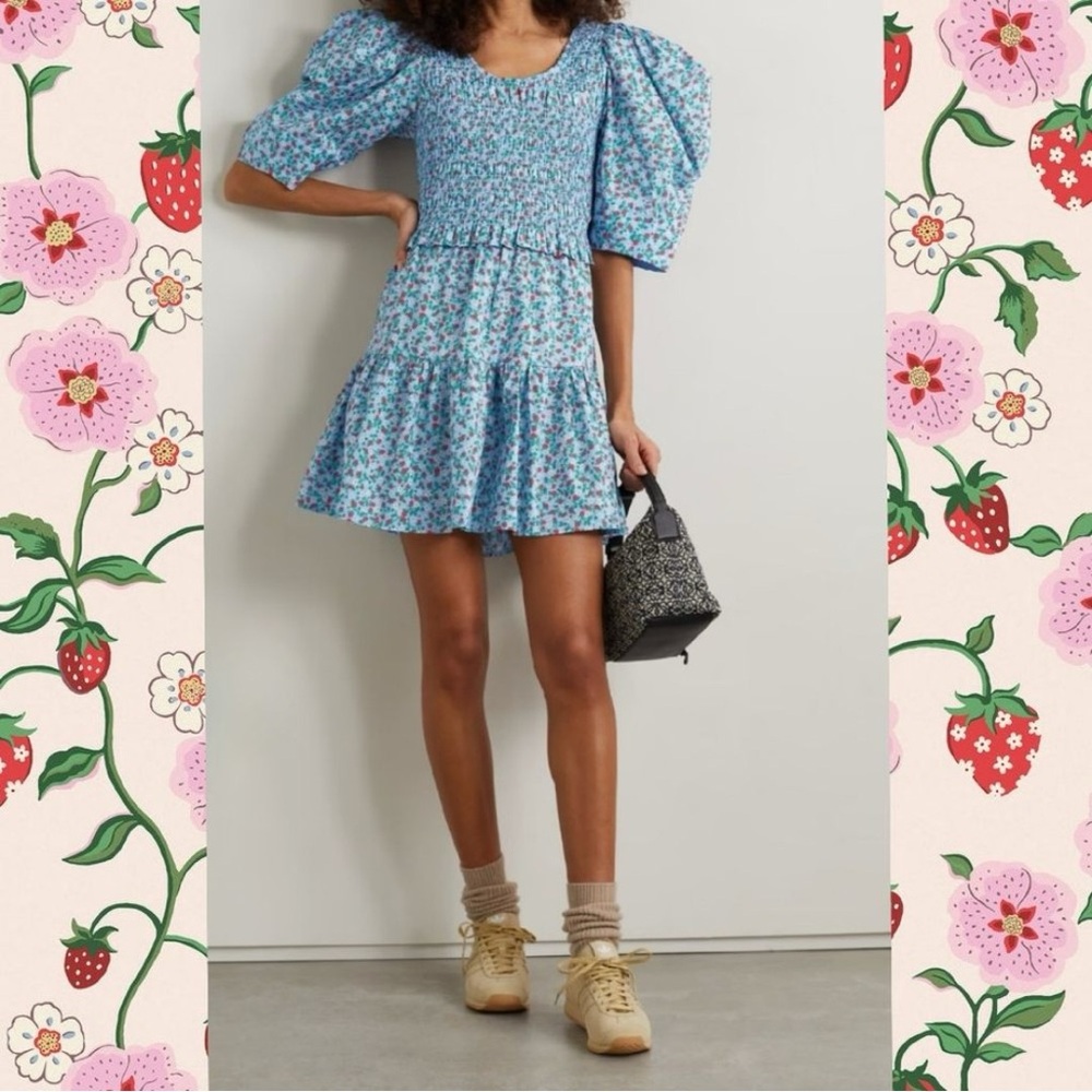 SEA - New York 🍓strawberry smocked dress